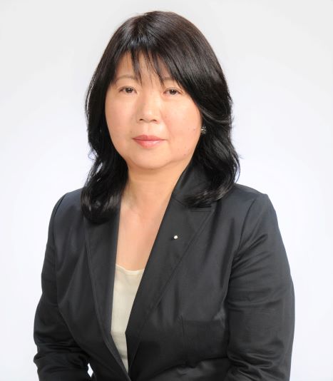 菅田芳恵氏　